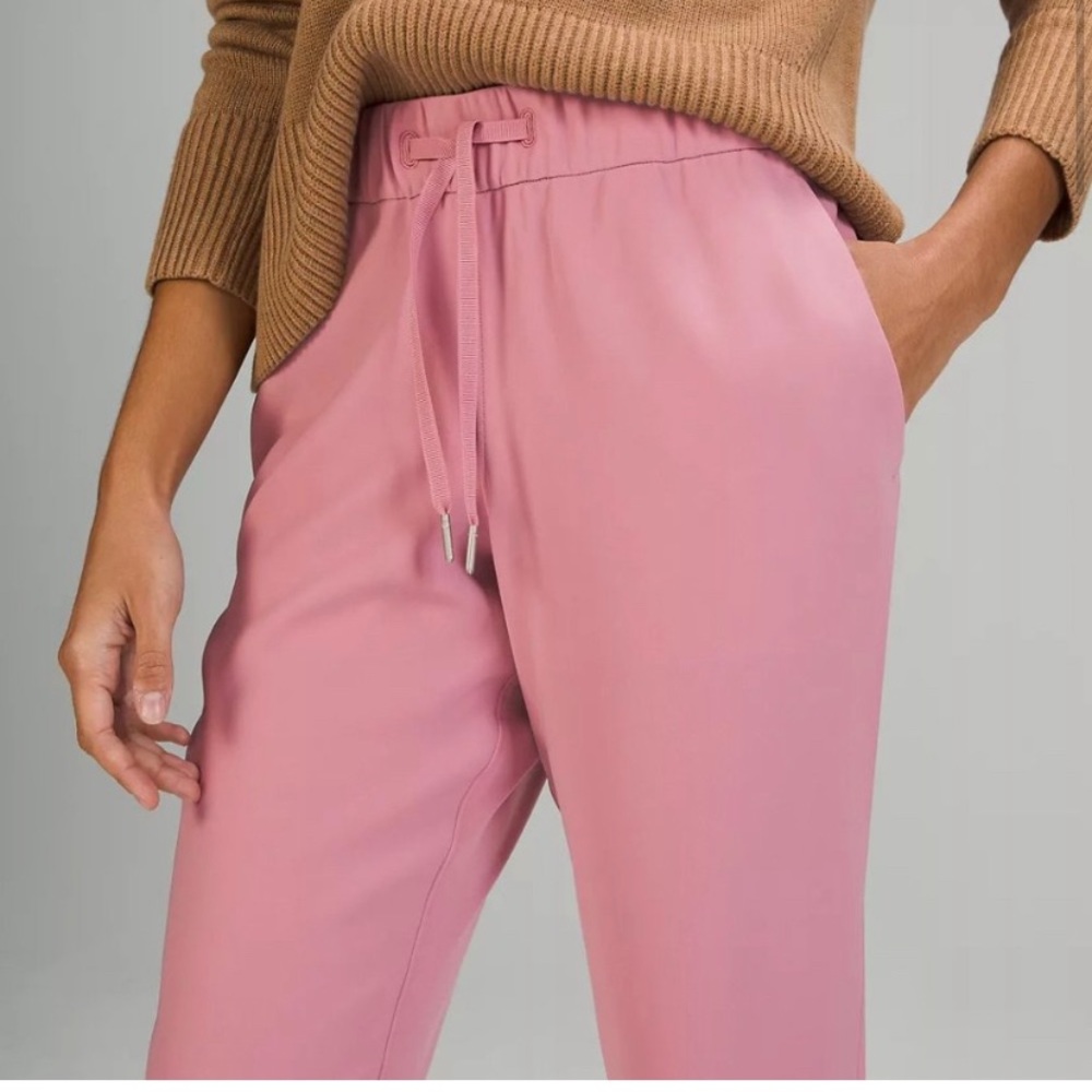 Pink Lululemon On The Fly drawstring pants sz 2